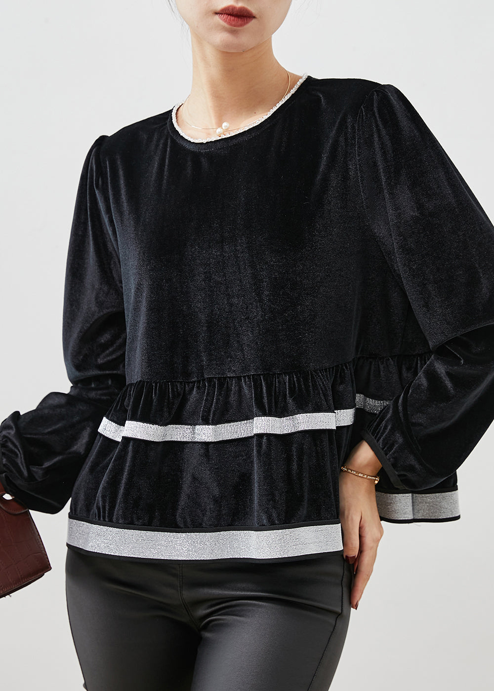 Elegant Black O-Neck Patchwork Silk Velvet Sweatshirt Top Spring YU1054