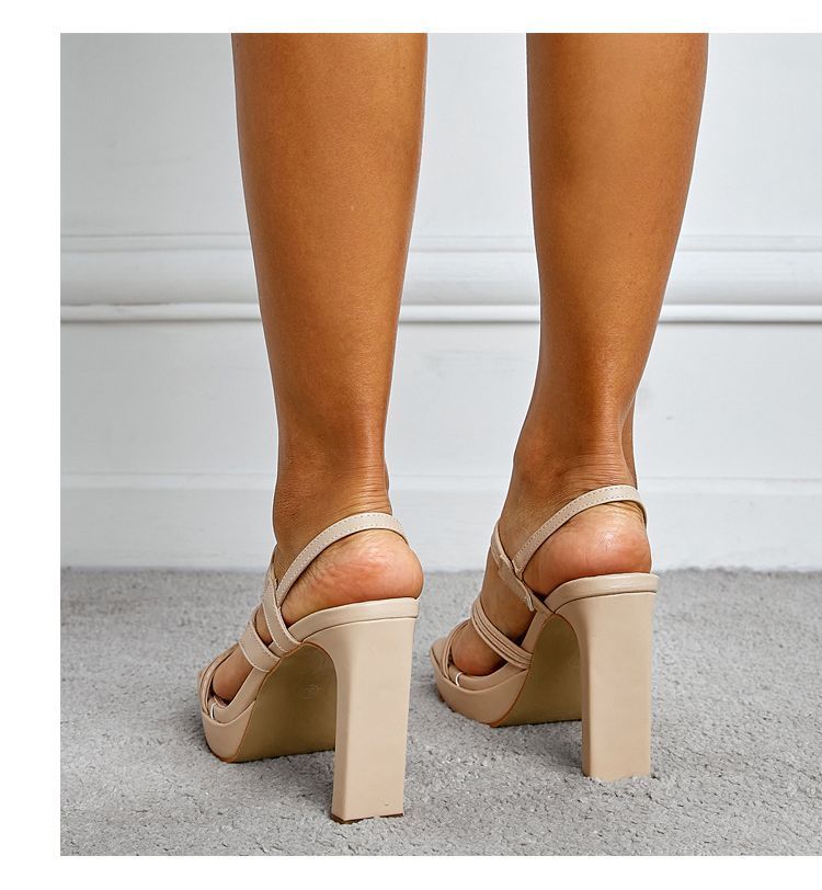 Block Heel Strappy Sandals AE1062