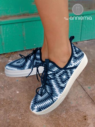 Western Abstract Stripes Flyweave Casual Sneakers CN84